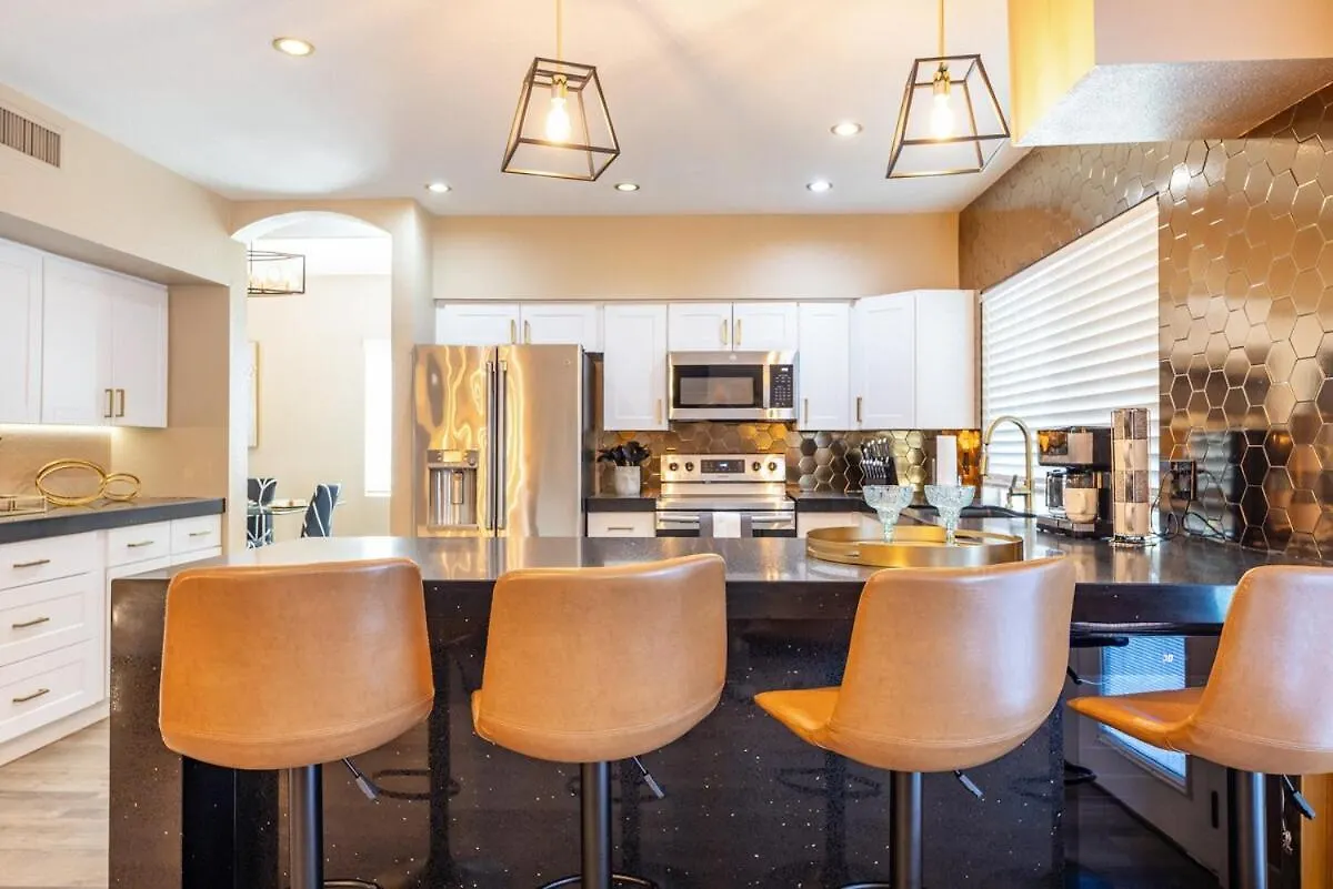 Σπίτι διακοπών Spacious 5-Bed, 3-Bath Home! Φοίνιξ Ηνωμένες Πολιτείες της Αμερικής