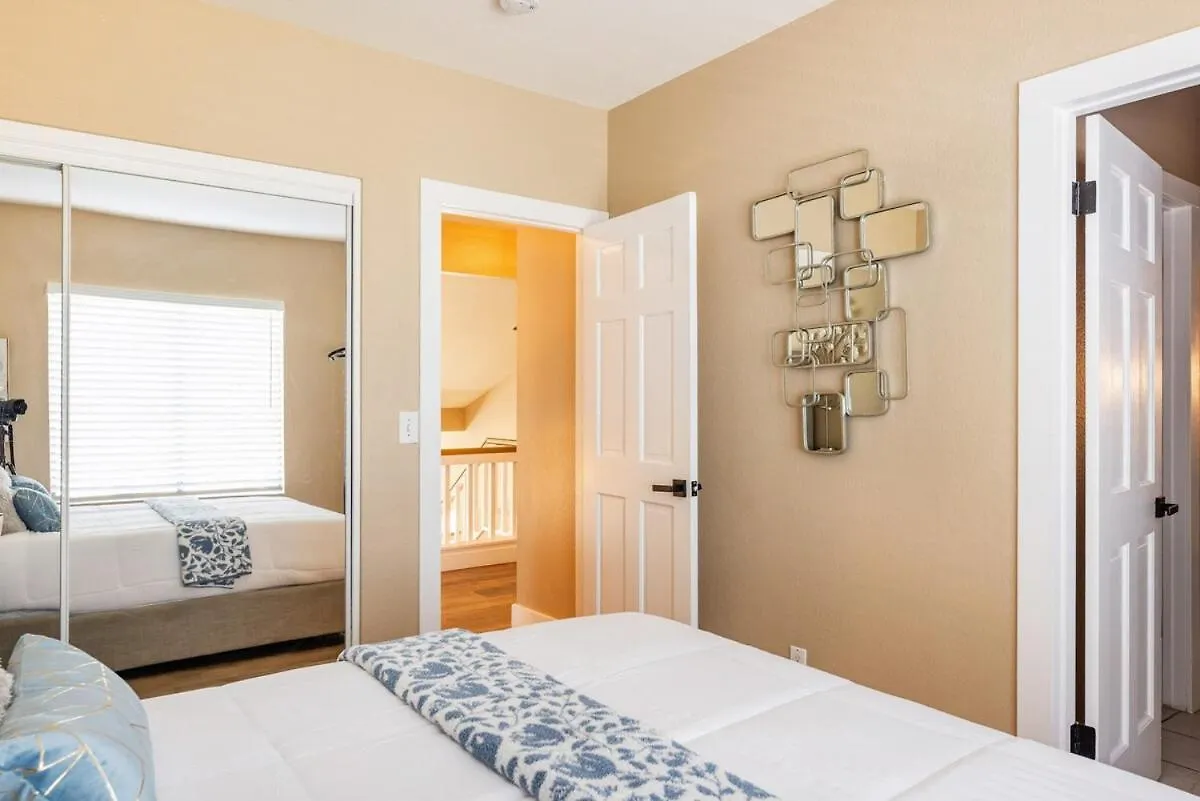 Spacious 5-Bed, 3-Bath Home! Φοίνιξ