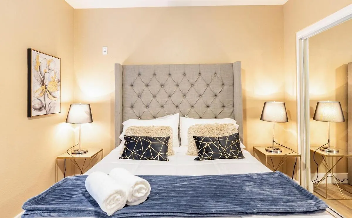 Spacious 5-Bed, 3-Bath Home! Φοίνιξ Σπίτι διακοπών