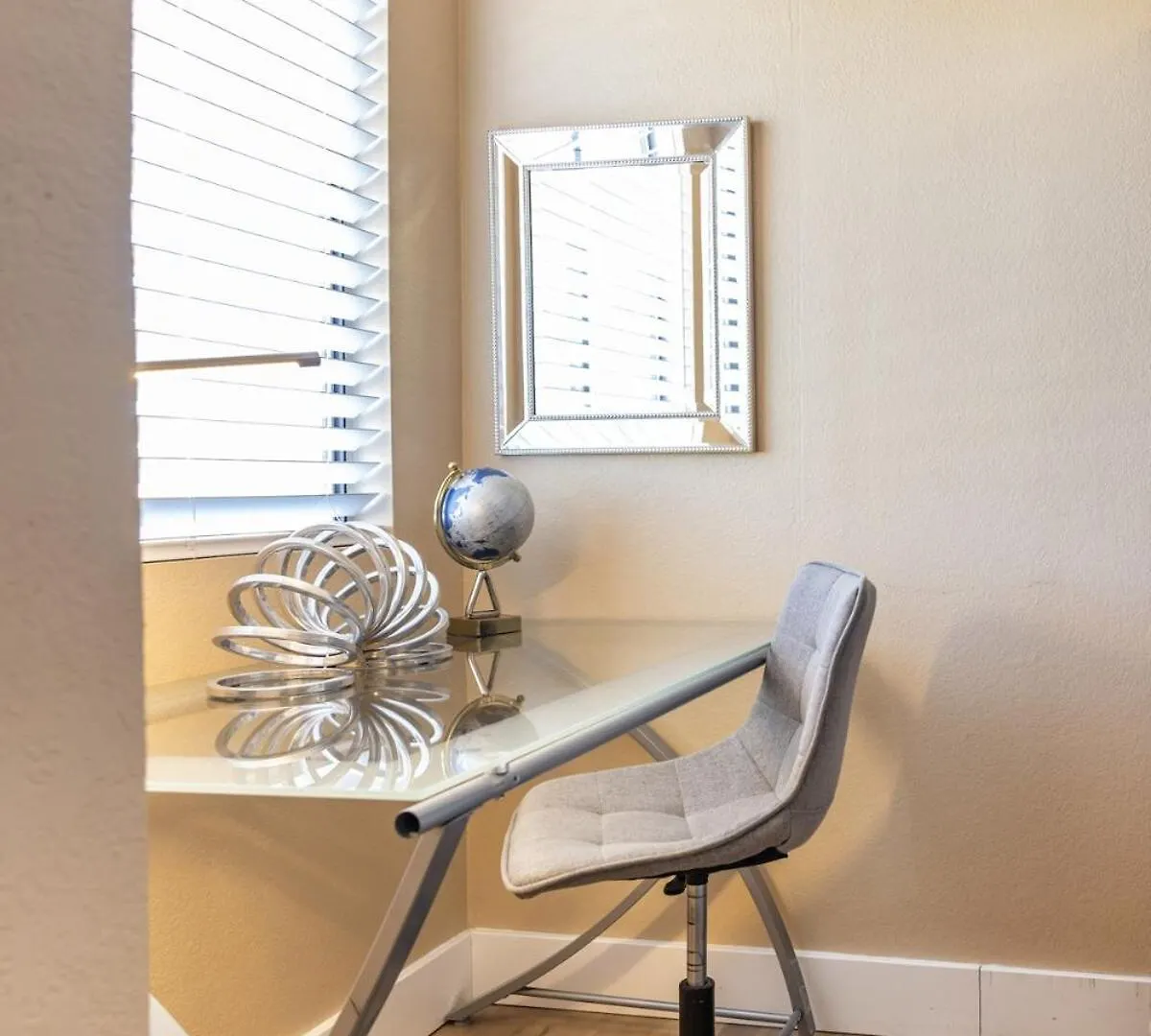 Spacious 5-Bed, 3-Bath Home! Φοίνιξ 0*,